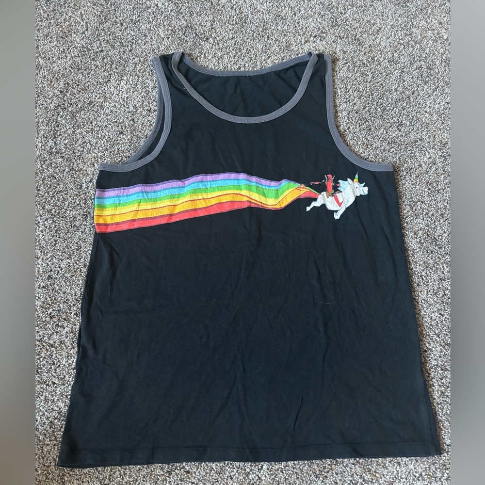 Black Unicorn Rainbow Deadpool marvel size faded. Large? Men’s pre Tank Top